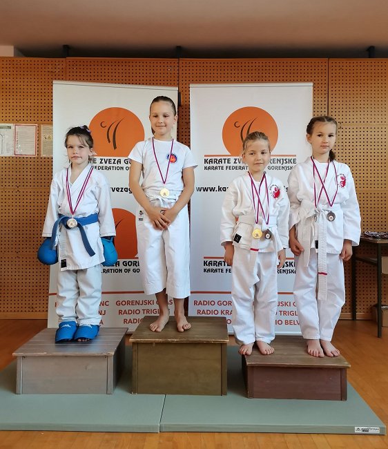 Ester Ela Koren, Doroteja Komel Popov najmlajše 3. mesto 